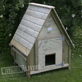 6 Bird Swiss Chalet Style Chicken House